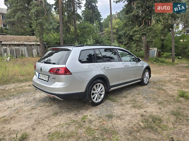 Универсал Volkswagen Golf Alltrack 2016 в Черкассах