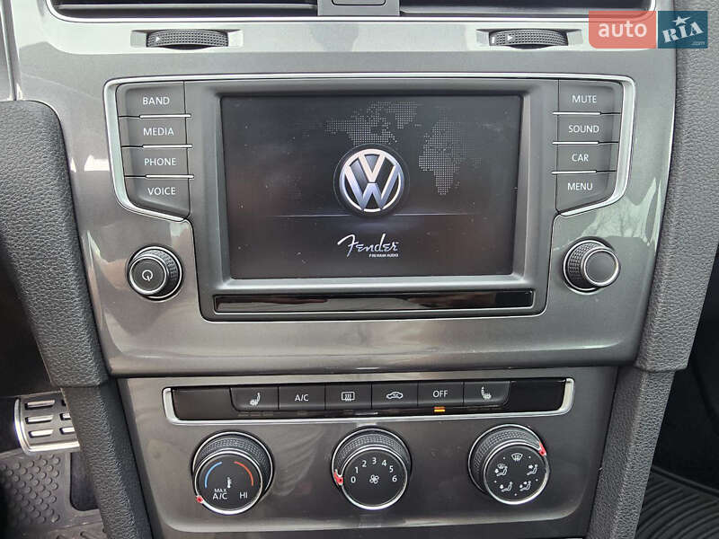 Универсал Volkswagen Golf Alltrack 2016 в Черкассах