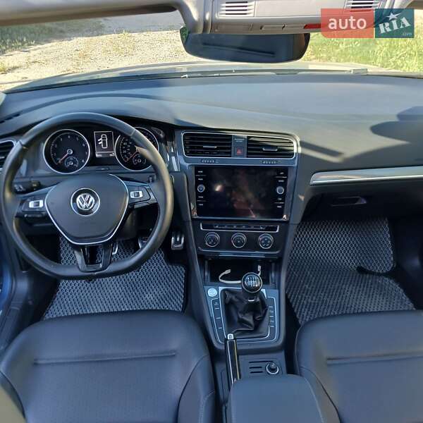 Универсал Volkswagen Golf Alltrack 2019 в Днепре