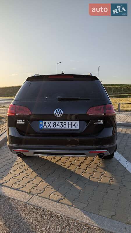 Универсал Volkswagen Golf Alltrack 2017 в Киеве