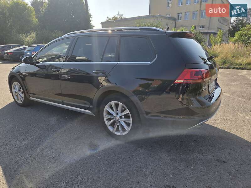 Универсал Volkswagen Golf Alltrack 2016 в Львове