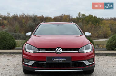 Универсал Volkswagen Golf Alltrack 2019 в 