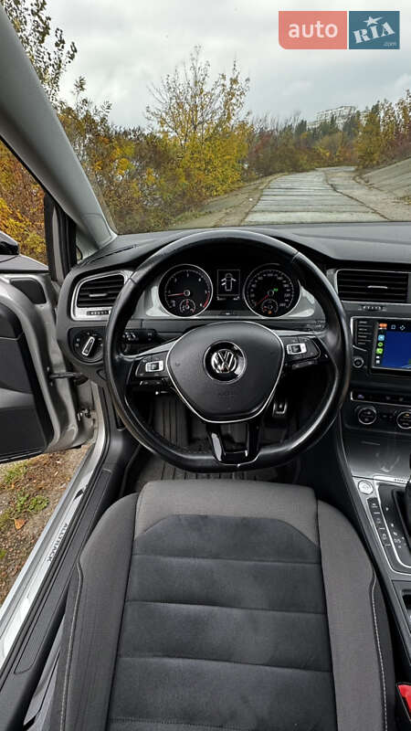 Универсал Volkswagen Golf Alltrack 2015 в Киеве