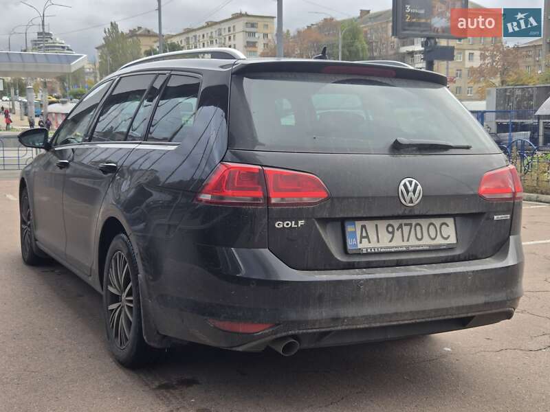 Универсал Volkswagen Golf Alltrack 2016 в Киеве