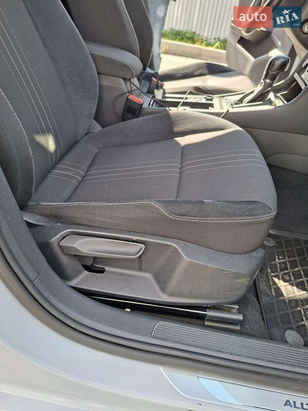 Универсал Volkswagen Golf Alltrack 2018 в Борщеве