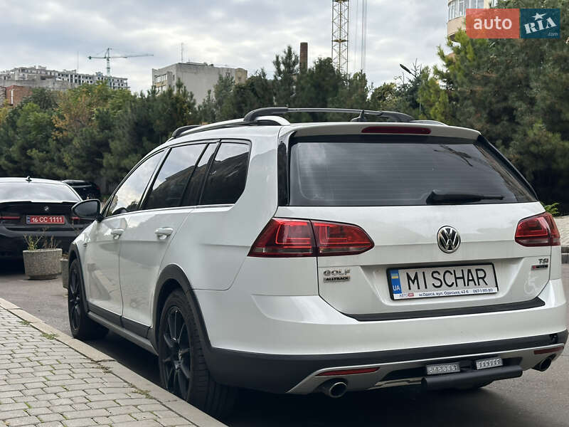 Универсал Volkswagen Golf Alltrack 2016 в Одессе