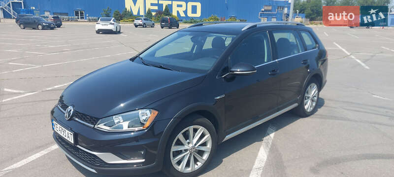 Універсал Volkswagen Golf Alltrack 2017 в Дніпрі