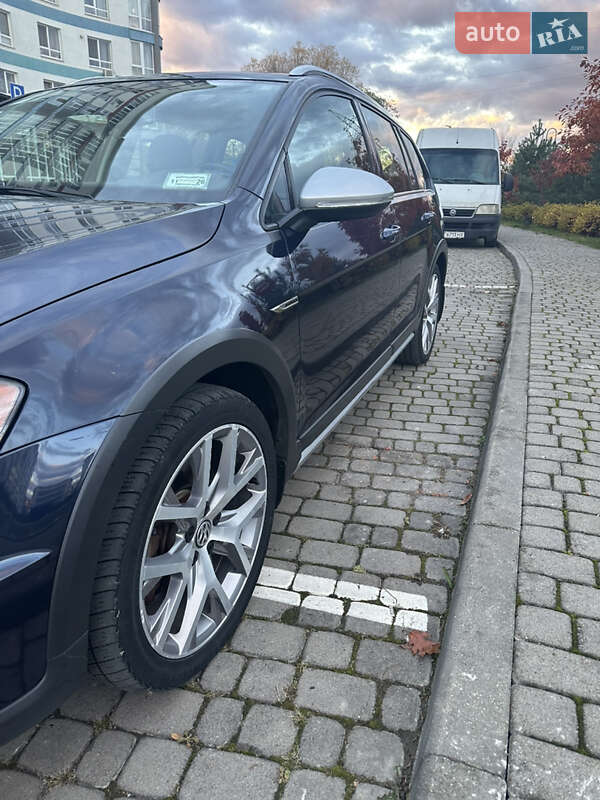 Универсал Volkswagen Golf Alltrack 2016 в Ивано-Франковске