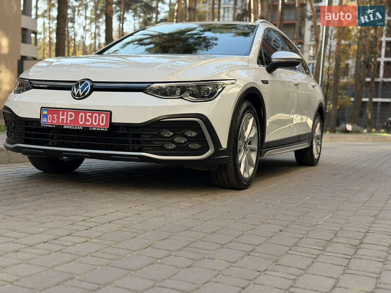 Универсал Volkswagen Golf Alltrack 2023 в Броварах