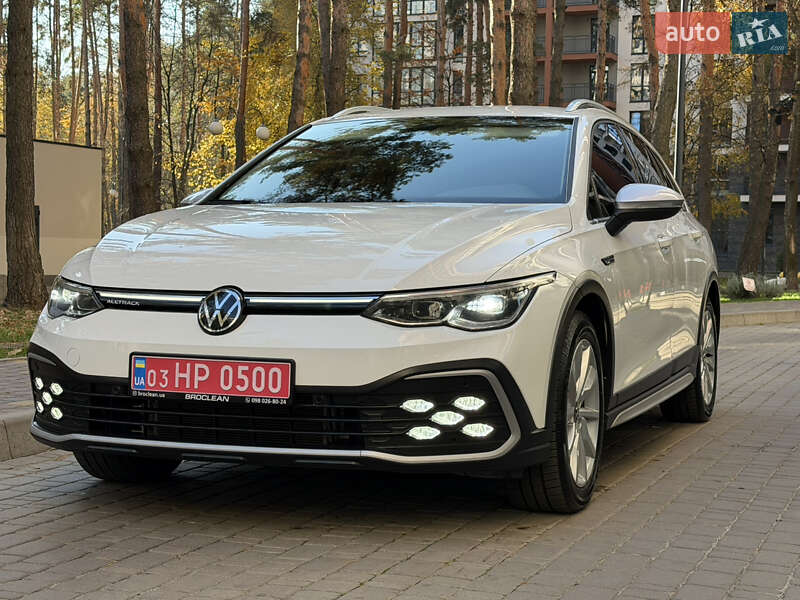 Универсал Volkswagen Golf Alltrack 2023 в Броварах