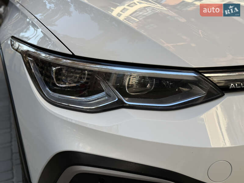 Универсал Volkswagen Golf Alltrack 2023 в Броварах