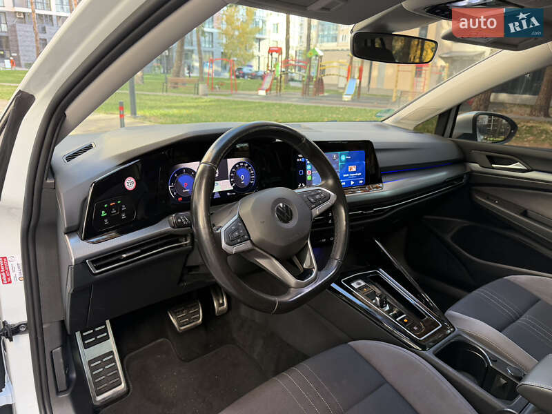 Универсал Volkswagen Golf Alltrack 2023 в Броварах