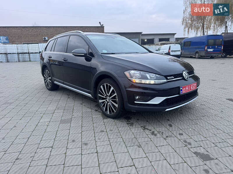 Универсал Volkswagen Golf Alltrack 2019 в Владимире фото 11 Универсал Volkswagen Golf Alltrack 2019 в Владимире