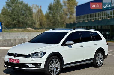 Універсал Volkswagen Golf Alltrack 2020 в Києві