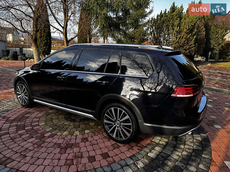Универсал Volkswagen Golf Alltrack 2019 в Хусте