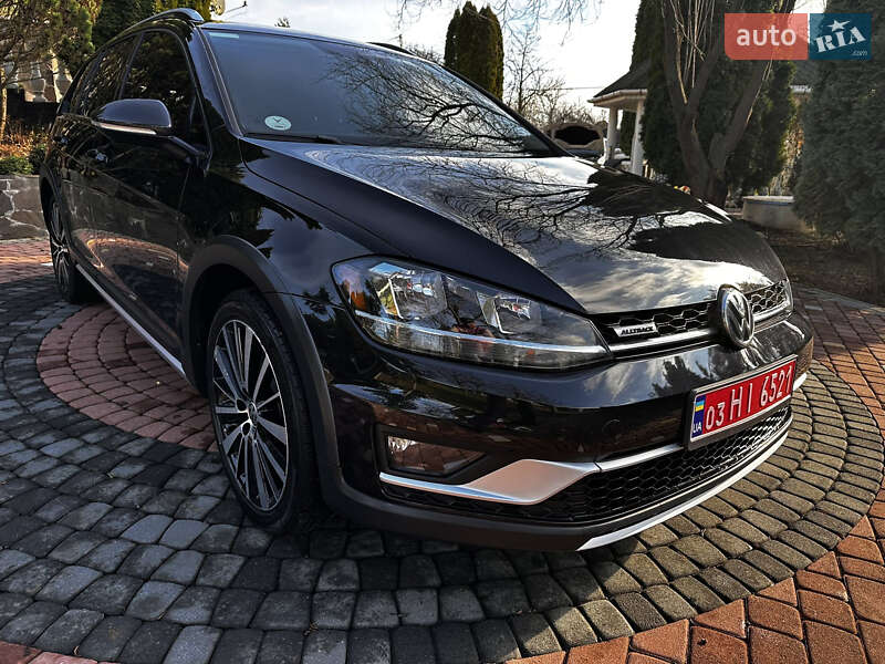Универсал Volkswagen Golf Alltrack 2019 в Хусте