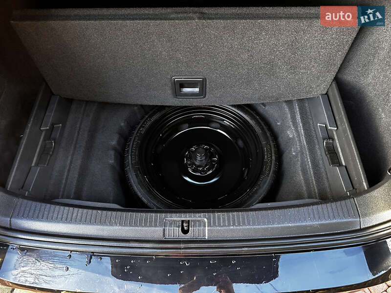 Универсал Volkswagen Golf Alltrack 2019 в Хусте