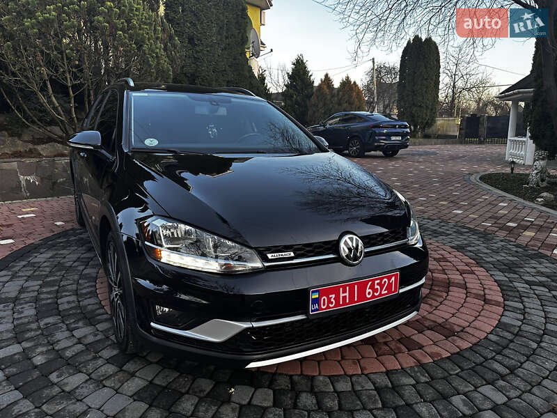 Универсал Volkswagen Golf Alltrack 2019 в Хусте