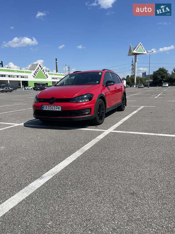 Универсал Volkswagen Golf Alltrack 2019 в Киеве