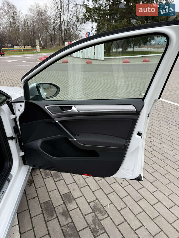 Универсал Volkswagen Golf Alltrack 2020 в Луцке фото 25 Универсал Volkswagen Golf Alltrack 2020 в Луцке