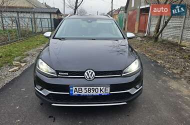 Універсал Volkswagen Golf Alltrack 2016 в Хмільнику