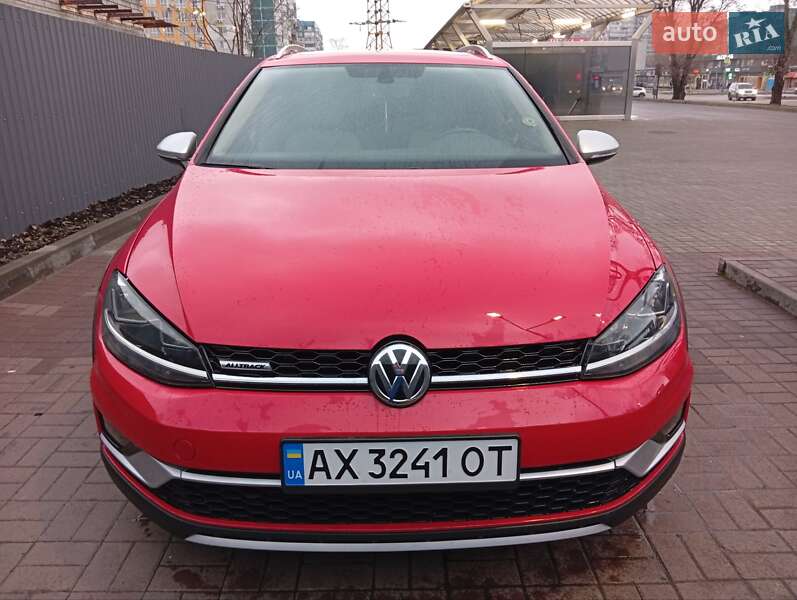 Универсал Volkswagen Golf Alltrack 2019 в Днепре
