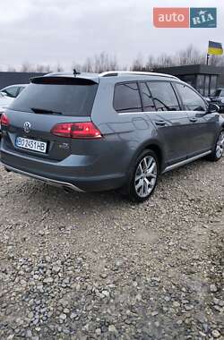 Универсал Volkswagen Golf Alltrack 2016 в Тернополе