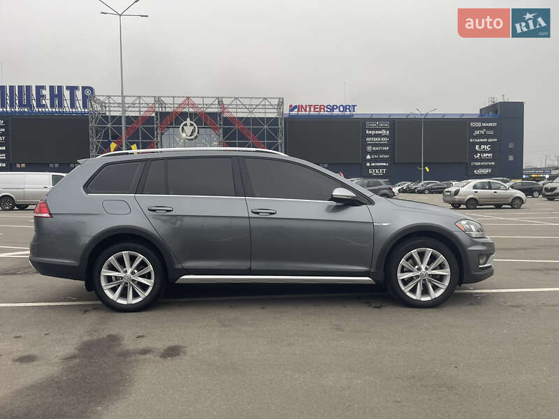 Универсал Volkswagen Golf Alltrack 2018 в Киеве фото 7 Универсал Volkswagen Golf Alltrack 2018 в Киеве
