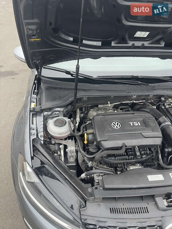 Универсал Volkswagen Golf Alltrack 2018 в Киеве фото 25 Универсал Volkswagen Golf Alltrack 2018 в Киеве