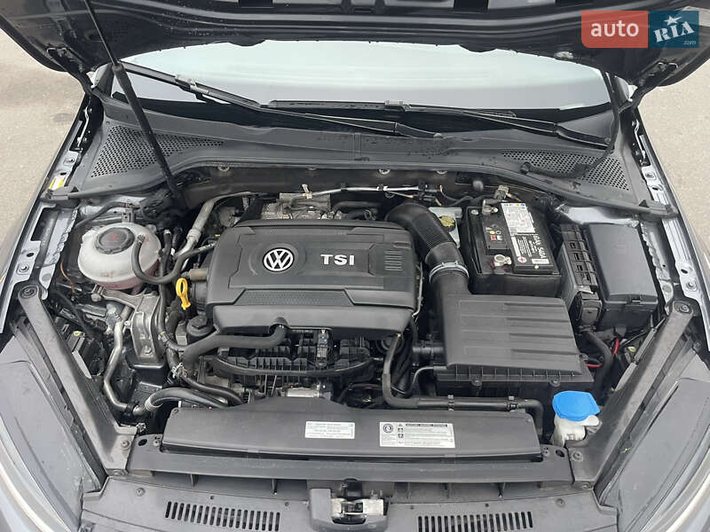 Универсал Volkswagen Golf Alltrack 2018 в Киеве фото 27 Универсал Volkswagen Golf Alltrack 2018 в Киеве