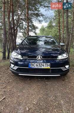 Універсал Volkswagen Golf Alltrack 2018 в Києві