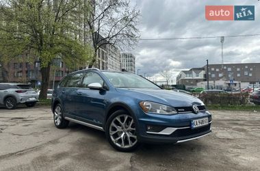 Универсал Volkswagen Golf Alltrack 2017 в Киеве