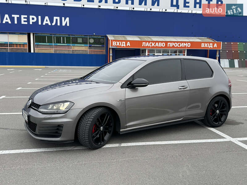 Хетчбек Volkswagen Golf GTD 2014 в Дніпрі