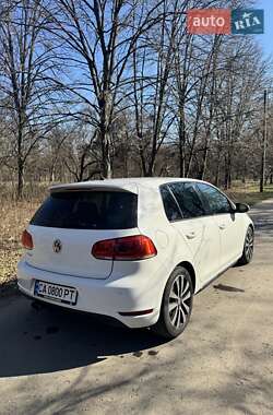 Хэтчбек Volkswagen Golf GTD 2011 в 