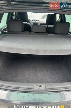 Хэтчбек Volkswagen Golf GTD 2011 в 