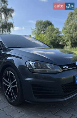 Універсал Volkswagen Golf GTD 2015 в 