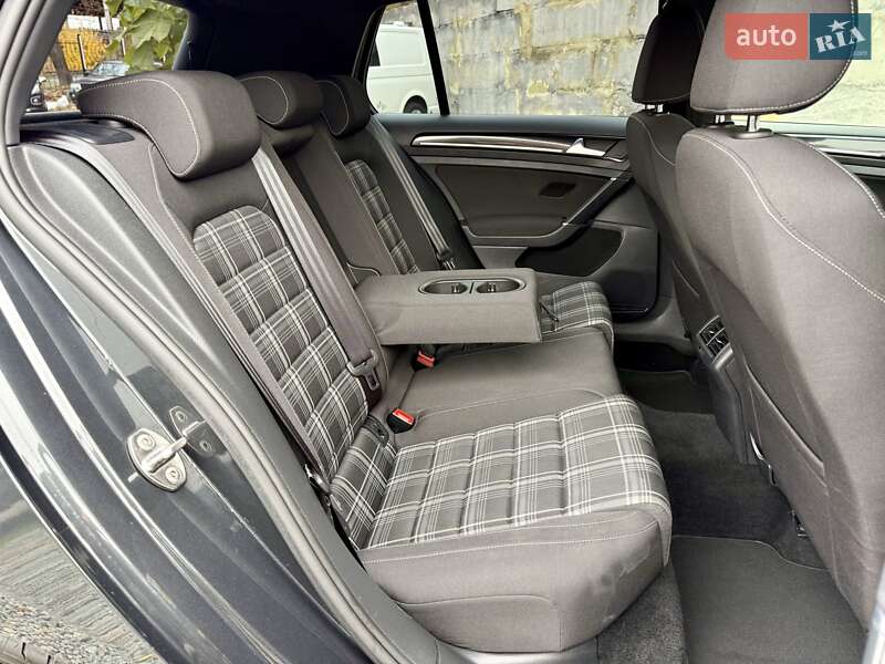 Хетчбек Volkswagen Golf GTD 2016 в Харкові фото 11 Хетчбек Volkswagen Golf GTD 2016 в Харкові