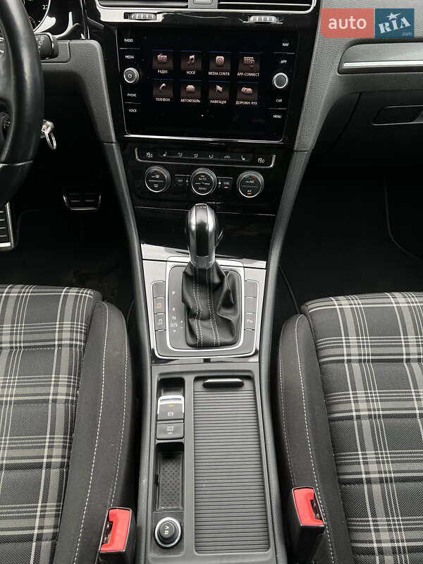 Универсал Volkswagen Golf GTD 2017 в Львове фото 30 Универсал Volkswagen Golf GTD 2017 в Львове