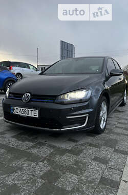 Хэтчбек Volkswagen Golf GTE 2015 в Львове