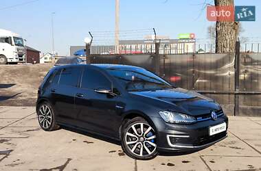 Хетчбек Volkswagen Golf GTE 2014 в Києві