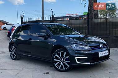 Хэтчбек Volkswagen Golf GTE 2014 в Киеве