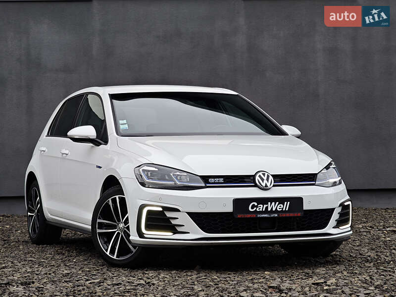 Volkswagen Golf GTE 2020