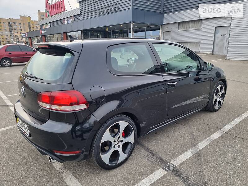 Хетчбек Volkswagen Golf GTI 2011 в Києві