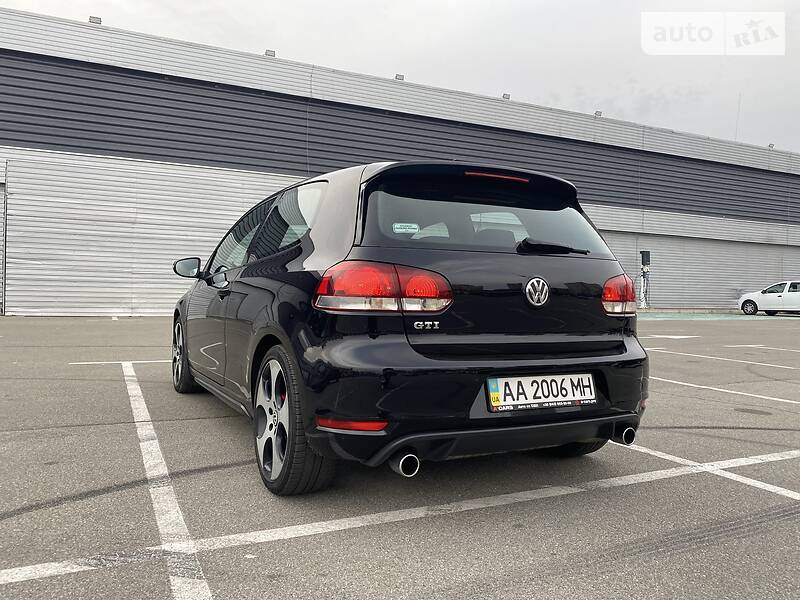 Хетчбек Volkswagen Golf GTI 2011 в Києві