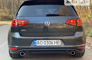 Хетчбек Volkswagen Golf GTI 2015 в Ужгороді