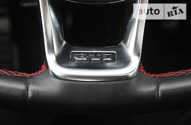 Хэтчбек Volkswagen Golf GTI 2018 в 