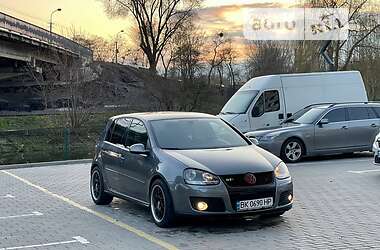 Хетчбек Volkswagen Golf GTI 2005 в Рівному