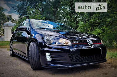 Хэтчбек Volkswagen Golf GTI 2016 в Львове