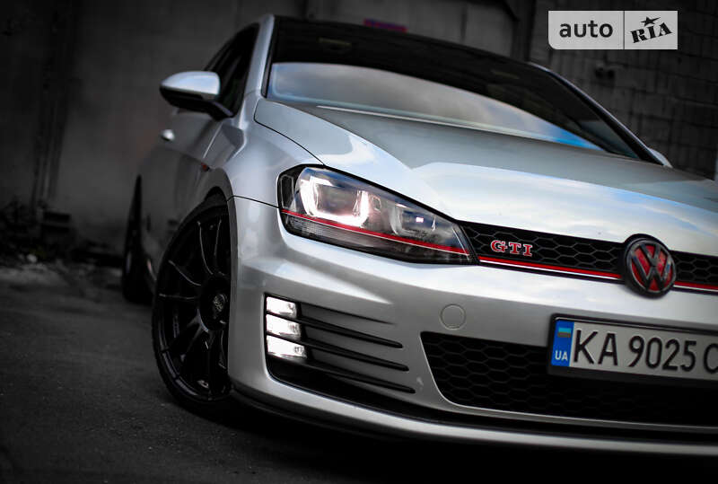 Хетчбек Volkswagen Golf GTI 2014 в Києві