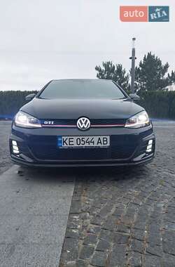 Хэтчбек Volkswagen Golf GTI 2020 в 